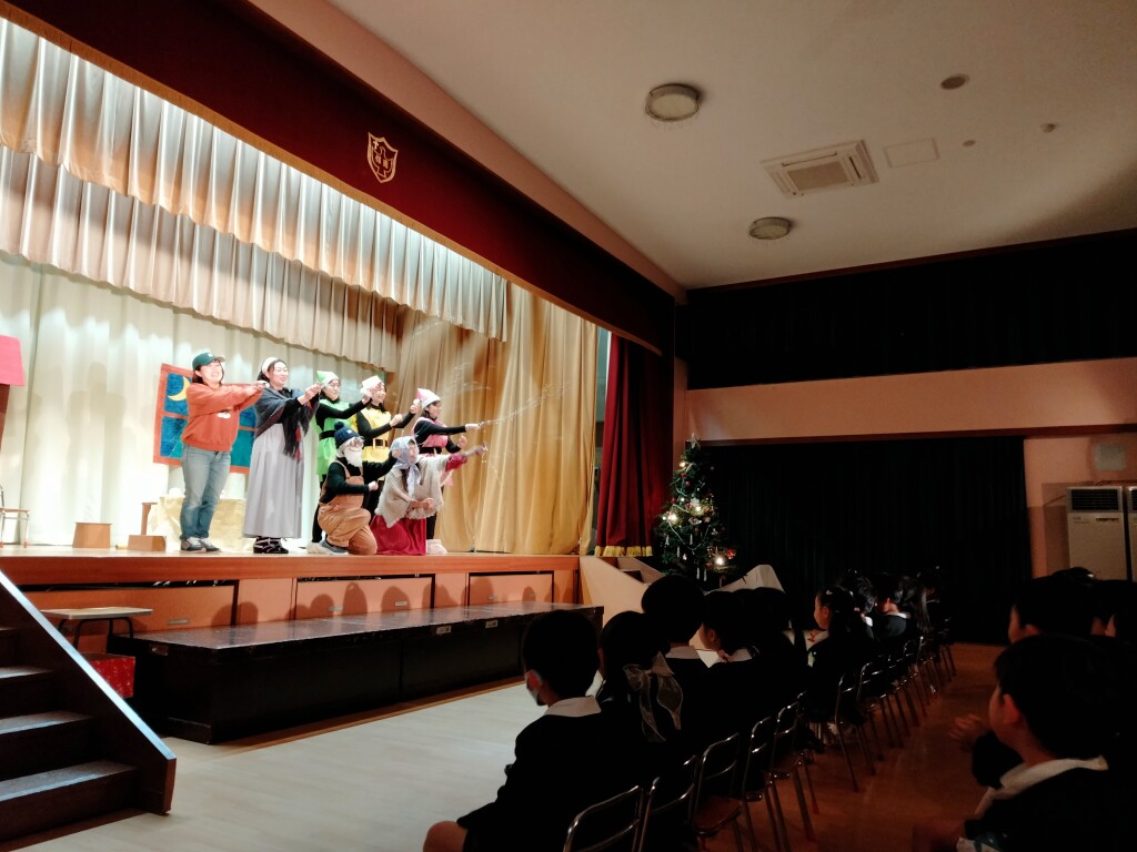 6 (8)
