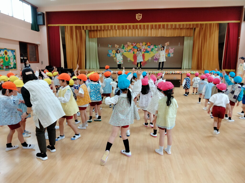4.体操と学年交流 (5)