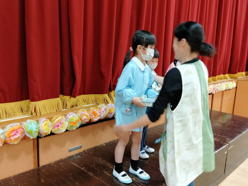 3.プレゼント (3)